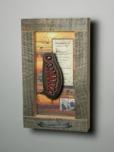 Photo of Afzelia Africana (Jewellery Pin in Frame)